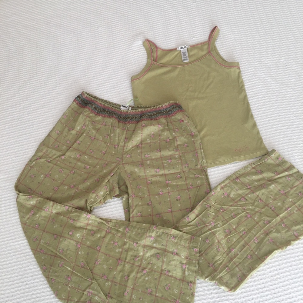 LAST DISCOUNT 😴 DKNY - PJs (3) piece light M